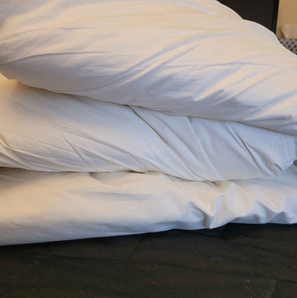 Queen mattress pillow topper